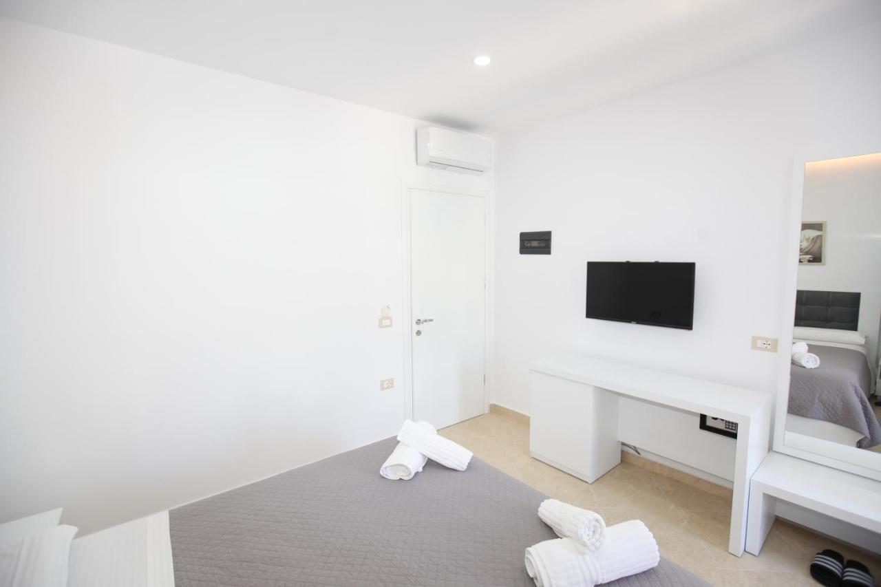 Nika Hotel Sarande Exterior photo