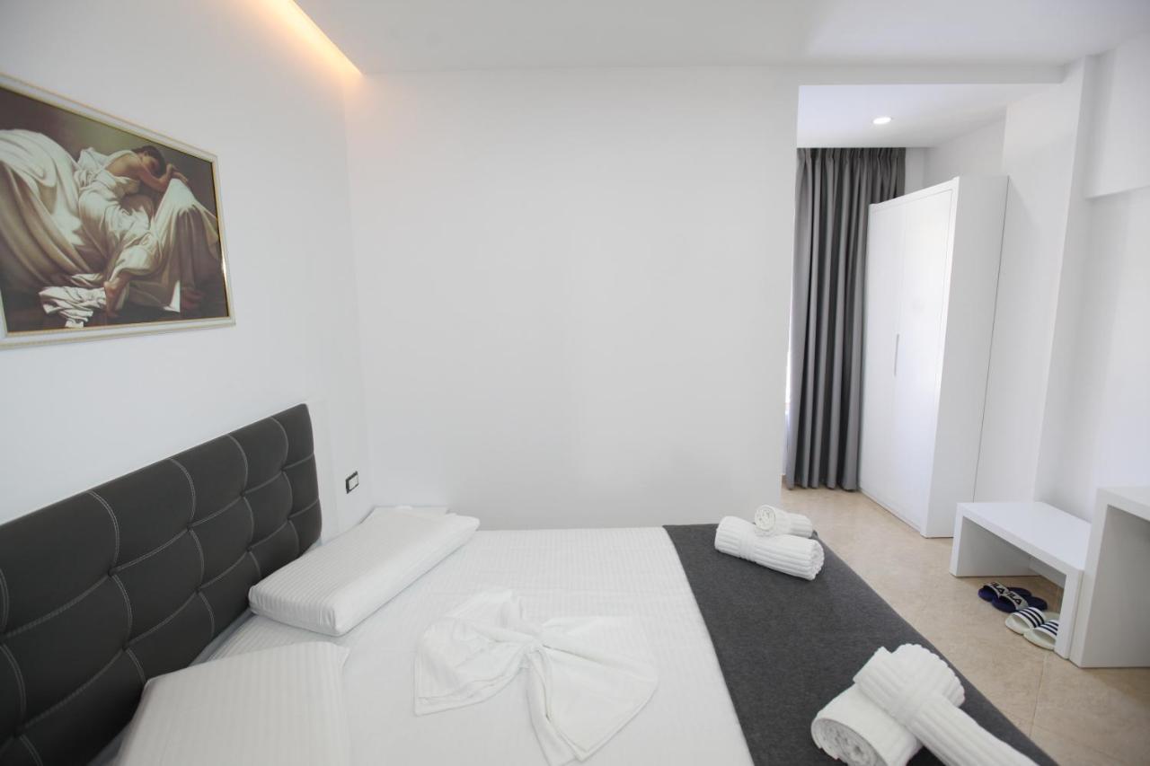 Nika Hotel Sarande Exterior photo