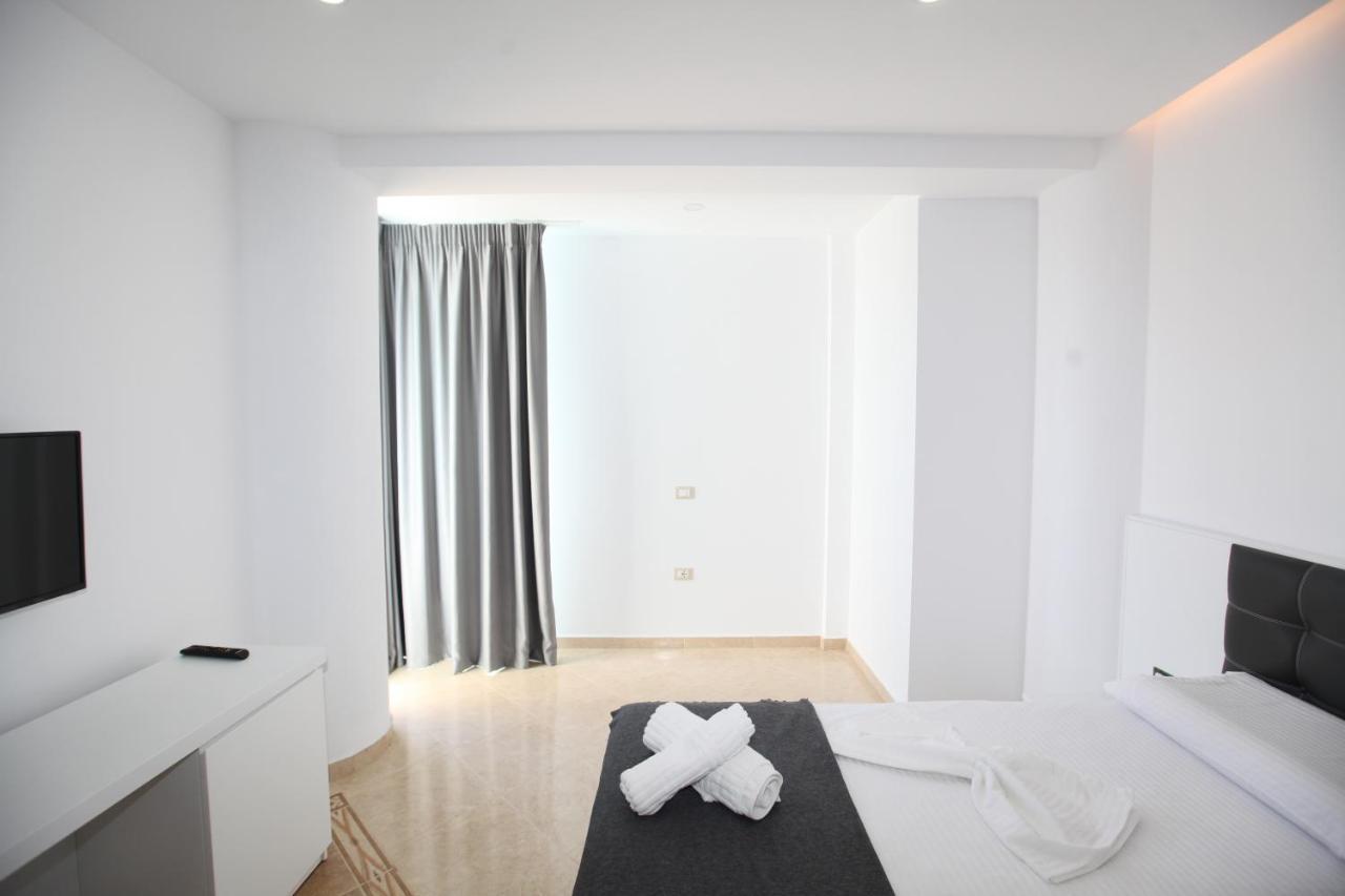 Nika Hotel Sarande Exterior photo