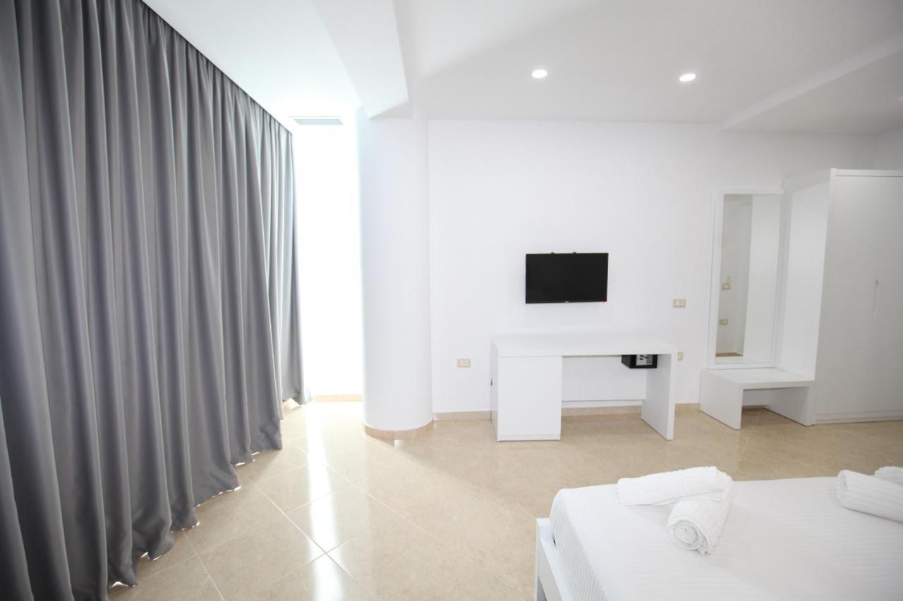 Nika Hotel Sarande Exterior photo