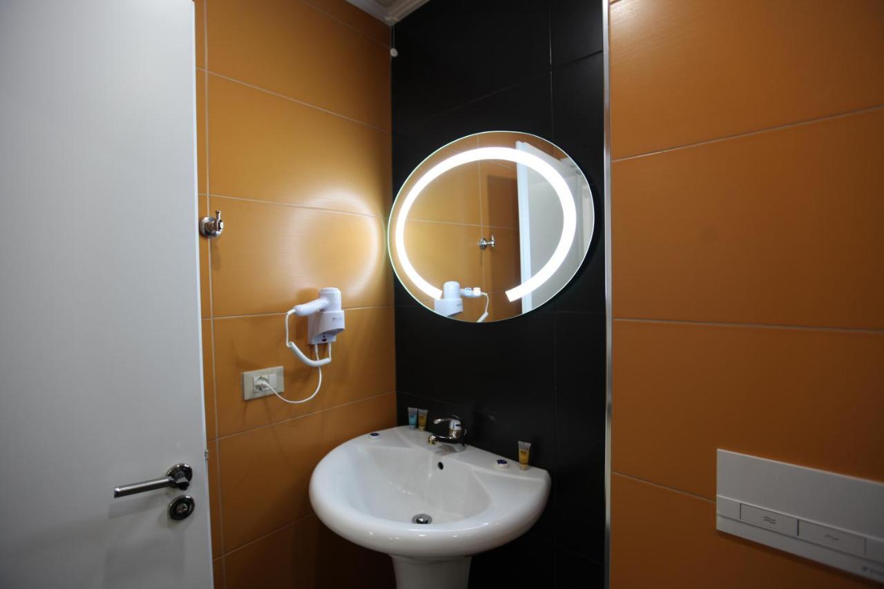 Nika Hotel Sarande Exterior photo